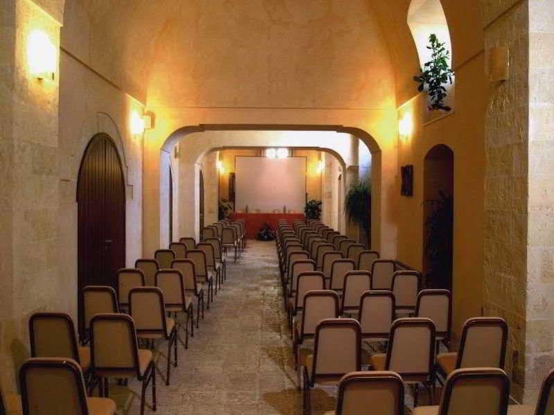 Casa Isabella Exclusive Hotel Мотола Екстериор снимка
